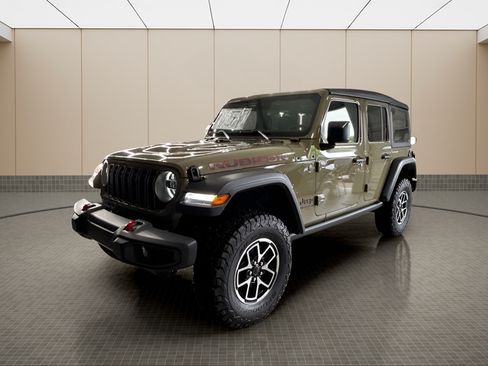 Used 2025 Jeep Wrangler Unlimited Rubicon AWD/4WD image 1