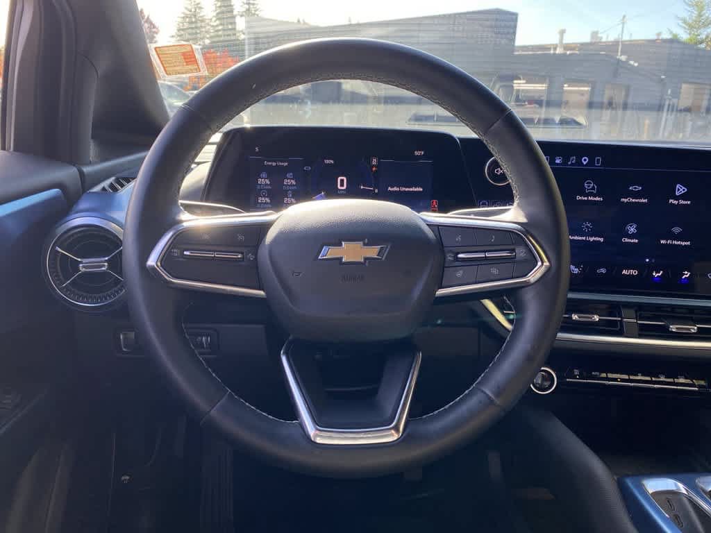 Used 2024 Chevrolet Equinox EV LT AWD/4WD image 19