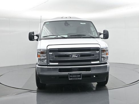 New 2026 Ford E-350 and Econoline 350 Super Duty w/ Power Equipment Group image 28