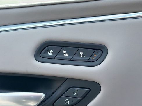Certified 2024 Cadillac Escalade Sport Platinum w/ LPO, ONYX Package AWD/4WD image 16