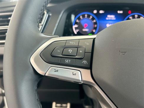 New 2025 Volkswagen Atlas Cross Sport SEL Premium R-Line image 19