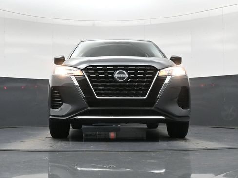 Certified 2025 Nissan Kicks Play S FWD image 20