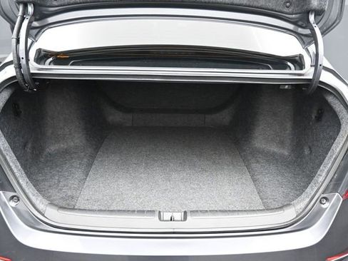 Used 2022 Honda Accord LX image 35