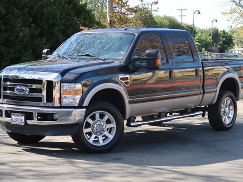Used 2008 Ford F350 Lariat image 2