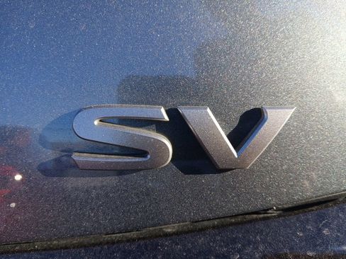 Used 2024 Nissan Altima 2.5 SV FWD image 3