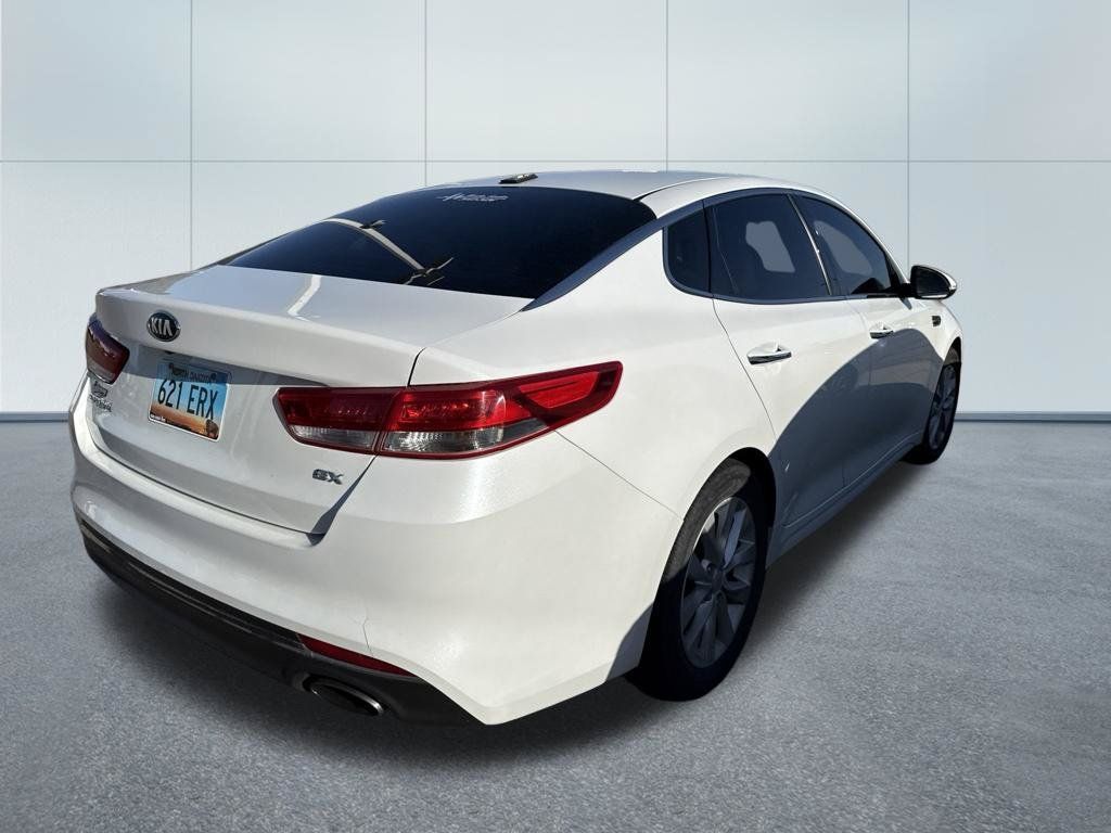 Used 2017 Kia Optima EX FWD image 10