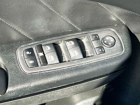 Used 2023 Dodge Charger R/T w/ Plus Group RWD image 17