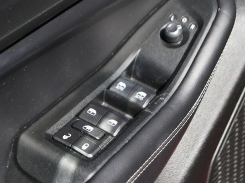 Used 2024 Jeep Grand Cherokee Altitude RWD image 16