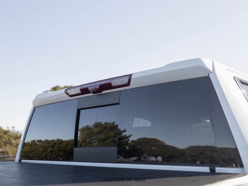 Used 2024 GMC Sierra 2500 AT4 w/ AT4 Premium Plus Package image 98