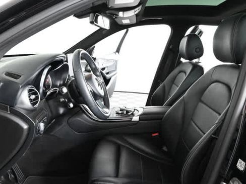 Used 2018 Mercedes-Benz GLC 300 4MATIC image 21