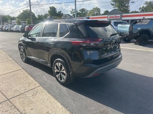 Used 2023 Nissan Rogue SV AWD/4WD image 5