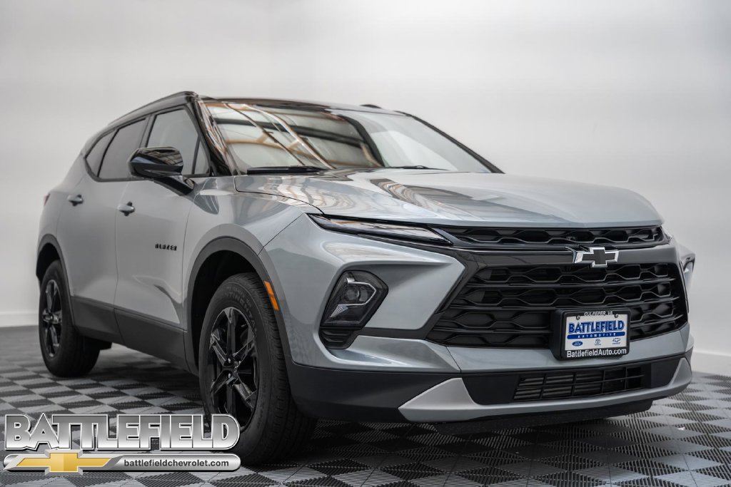 New 2026 Chevrolet Blazer LT w/ Convenience Package AWD/4WD image 1