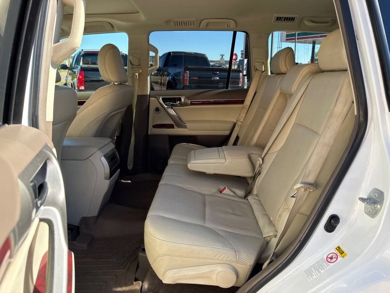 Used 2013 Lexus GX 460 Premium AWD/4WD image 19