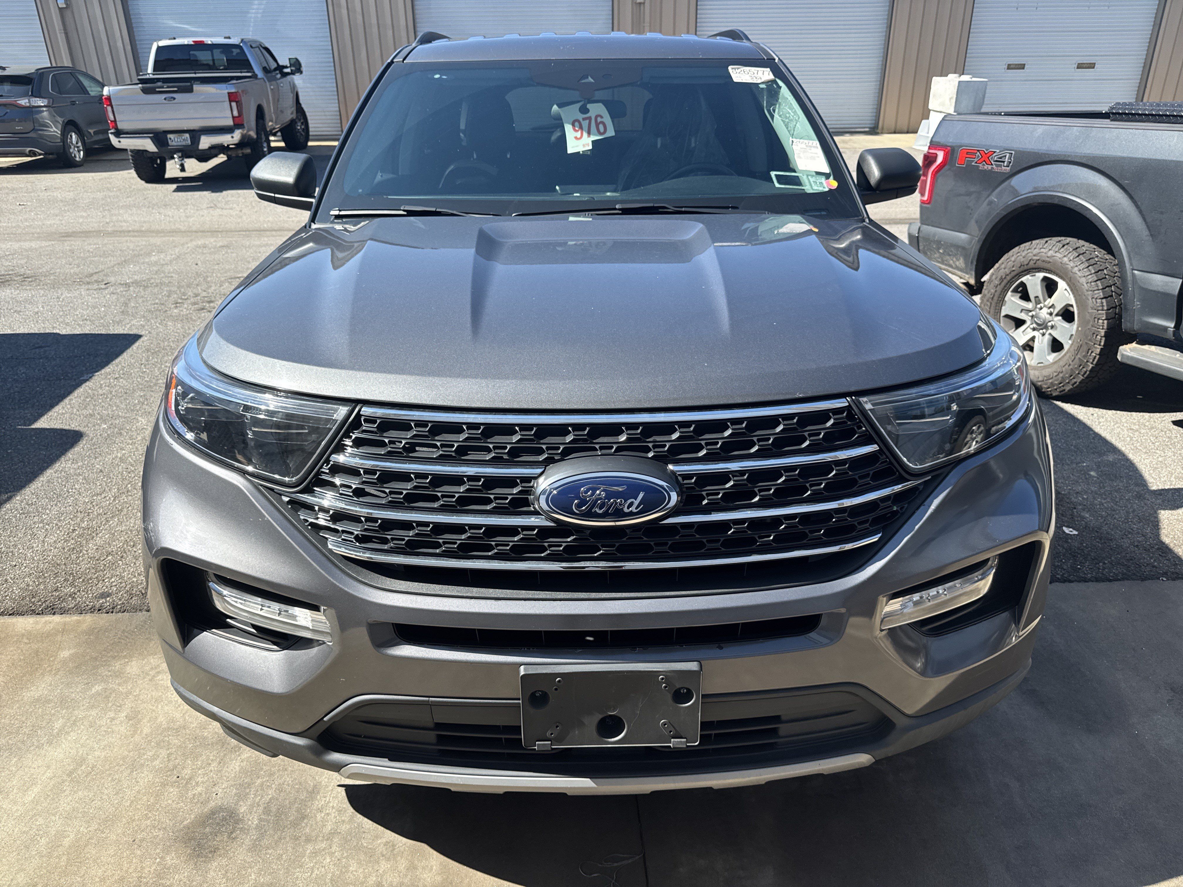 Used 2023 Ford Explorer XLT w/ Equipment Group 202A AWD/4WD image 2
