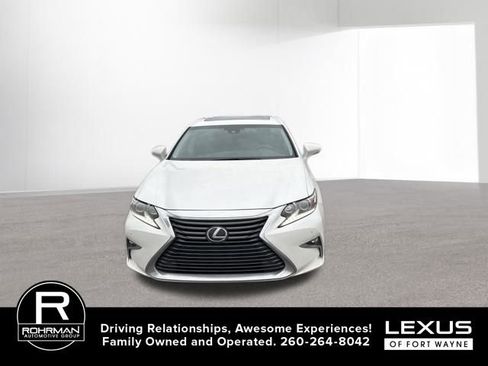 Used 2017 Lexus ES 350 image 3