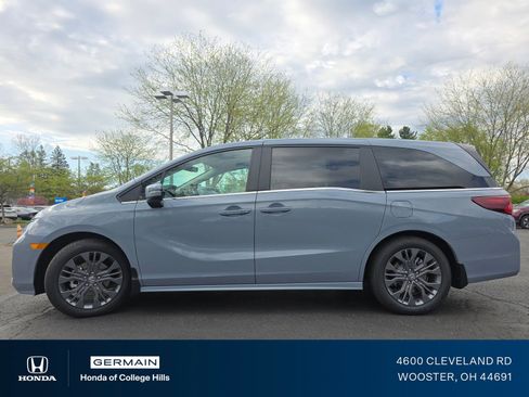New 2026 Honda Odyssey Touring image 14