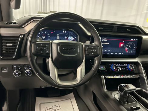 Used 2023 GMC Sierra 1500 Denali w/ Technology Package image 15