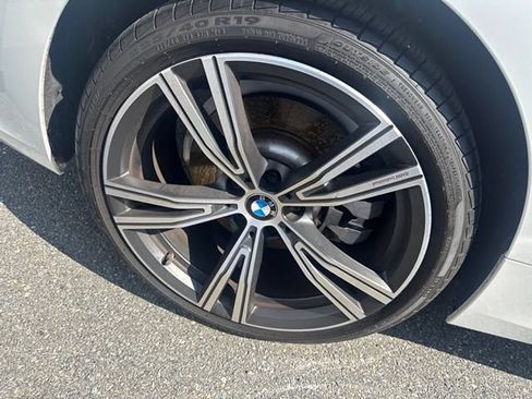 Used 2021 BMW 330i xDrive Sedan w/ Premium Package AWD/4WD image 8