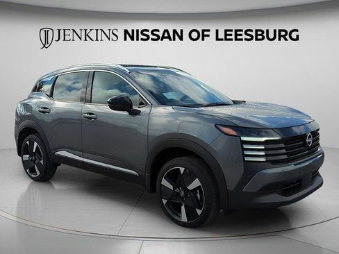 New 2026 Nissan Kicks SR FWD image 1