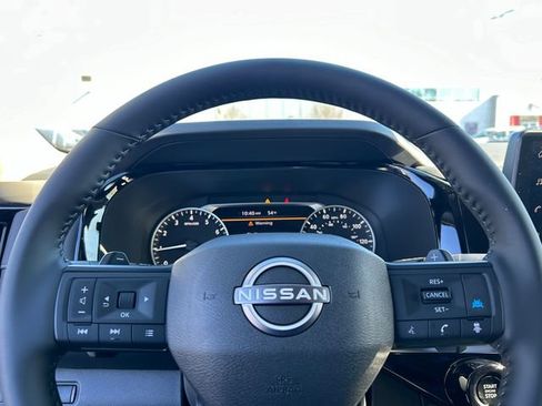 New 2026 Nissan Pathfinder SV image 12