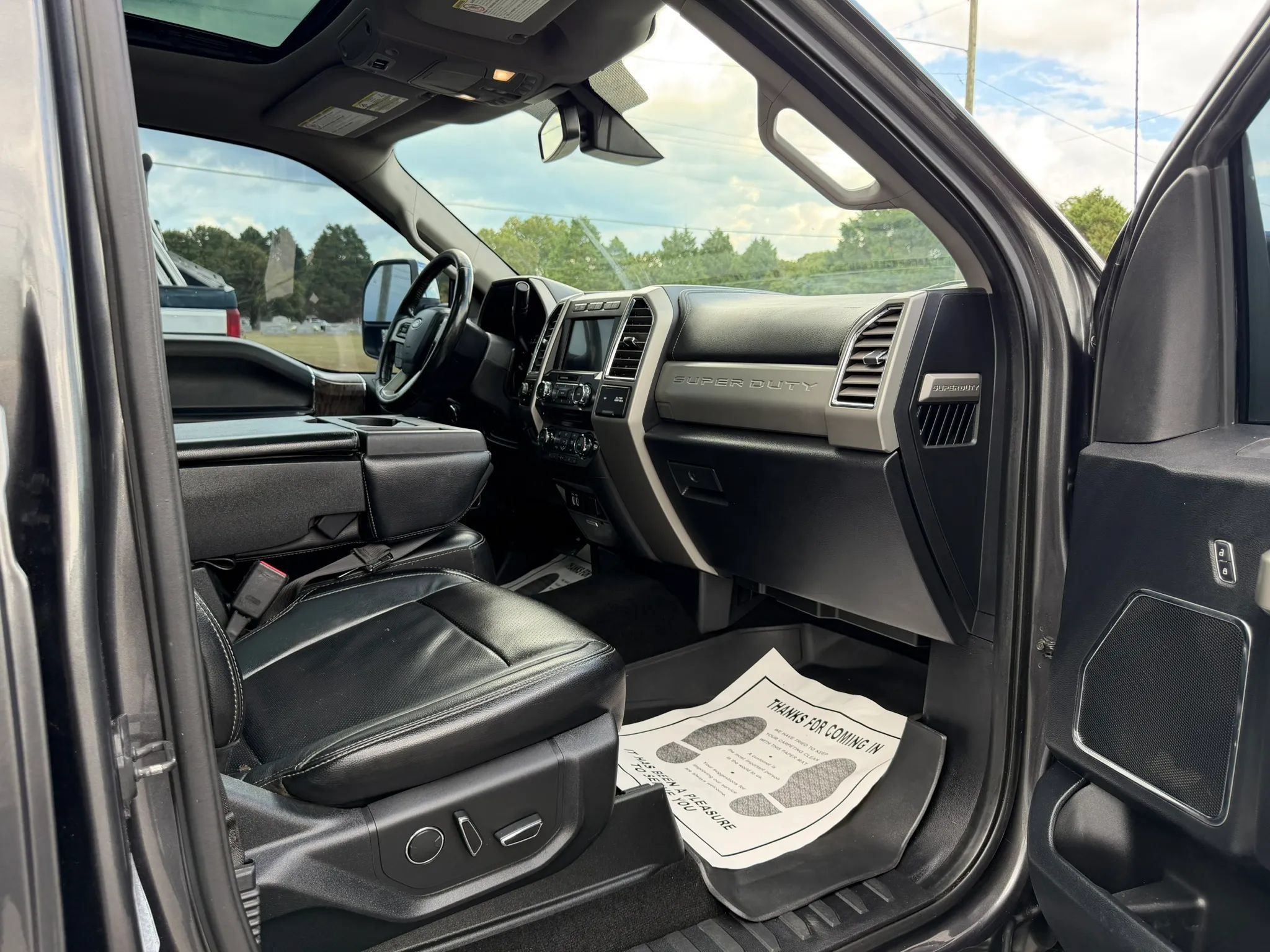 Used 2017 Ford F450 Lariat w/ Lariat Ultimate Package AWD/4WD image 34