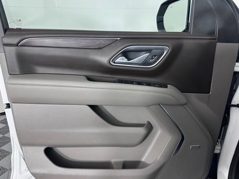 Used 2023 Chevrolet Tahoe Z71 w/ Luxury Package image 14