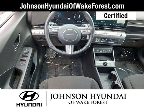 Certified 2025 Hyundai Kona SEL FWD image 12