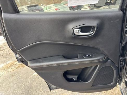 Used 2018 Jeep Compass Sport w/ Cold Weather Group image 12