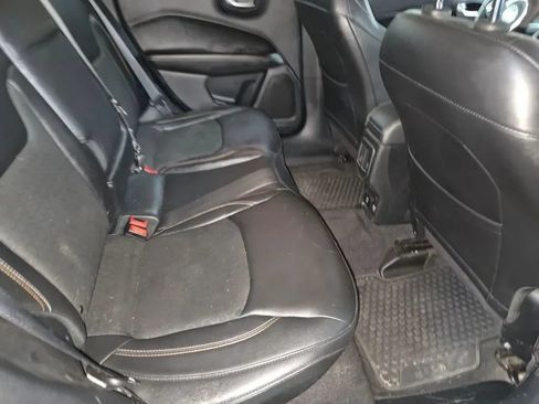 Used 2018 Jeep Compass Latitude w/ Popular Equipment Group AWD/4WD image 13