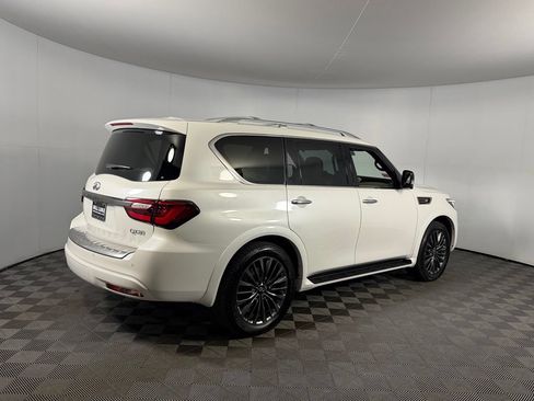 Used 2024 INFINITI QX80 Sensory AWD/4WD image 7