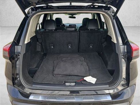 Used 2024 Nissan Rogue SV w/ SV Premium Package image 6