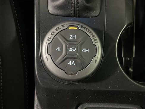 New 2025 Ford Bronco Badlands image 33