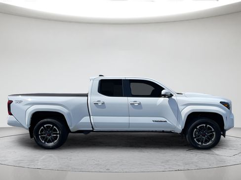 Certified 2024 Toyota Tacoma TRD Sport w/ TRD Sport Premium Package AWD/4WD image 2