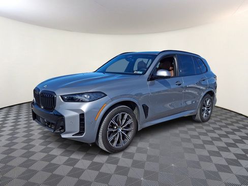 Used 2025 BMW X5 xDrive40i w/ M Sport Package image 1