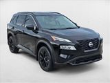 Used 2023 Nissan Rogue SV w/ SV Premium B Package image 3