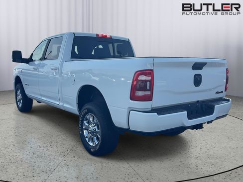 Used 2024 RAM 2500 Laramie AWD/4WD image 2