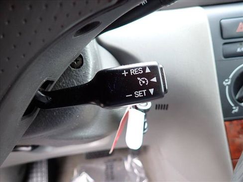 Used 2006 Toyota Corolla LE FWD image 14