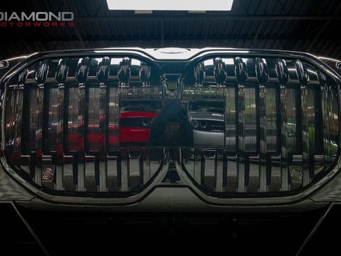 Used 2023 BMW i7 xDrive60 image 39