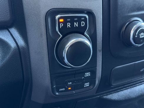 Used 2018 RAM 1500 Tradesman w/ Chrome Appearance Group AWD/4WD image 18