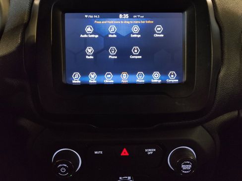 Used 2020 Jeep Renegade Latitude w/ Safety & Security Group II image 25