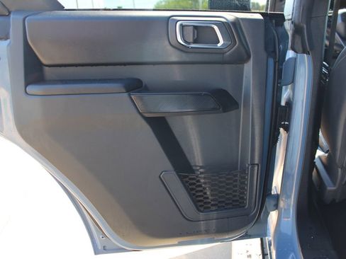 Used 2025 Ford Bronco Outer Banks AWD/4WD image 39