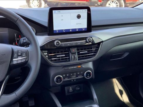 Certified 2024 Ford Escape Active image 7