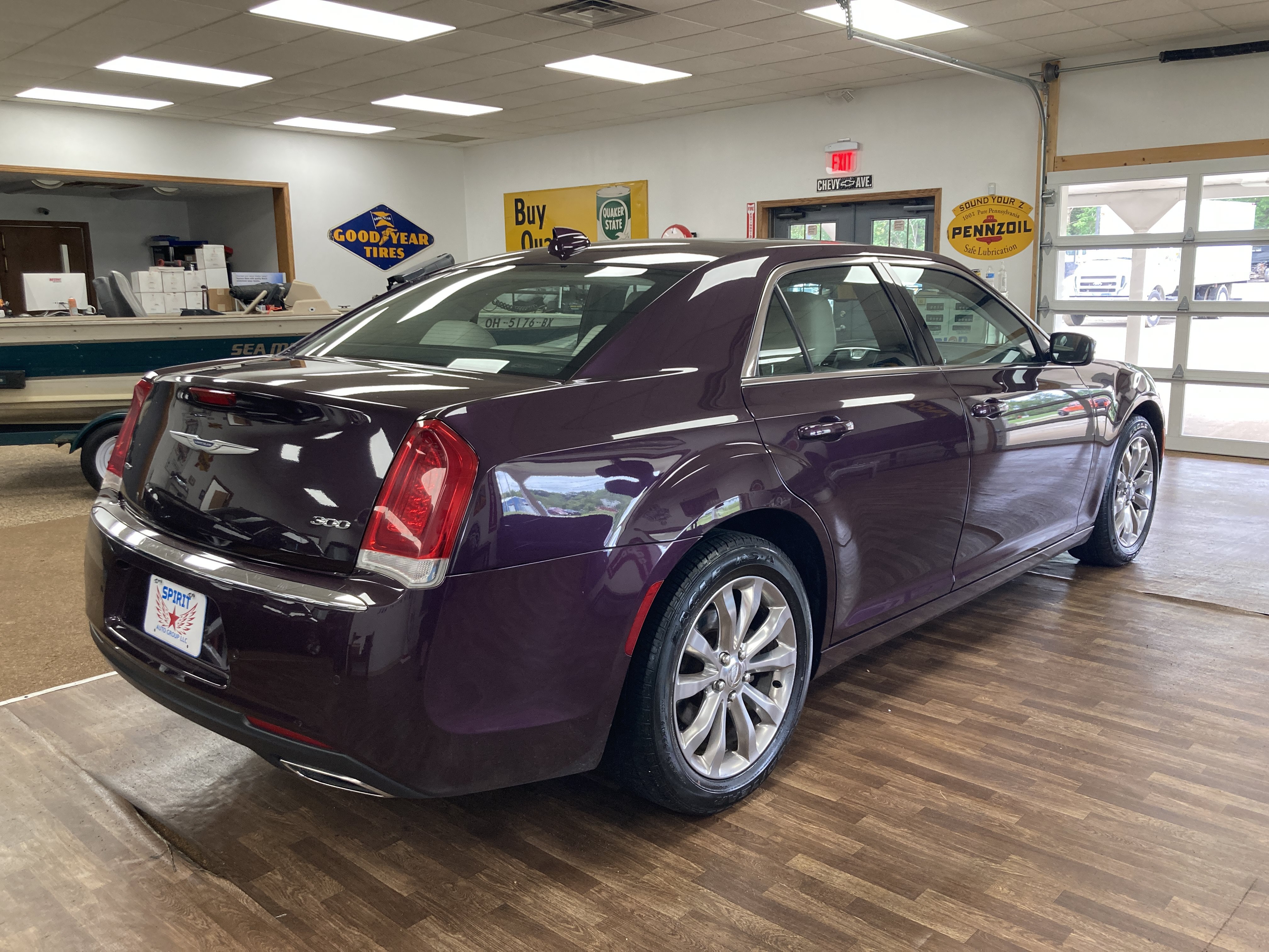 Used 2021 Chrysler 300 Touring L w/ Popular Equipment Group AWD/4WD image 7