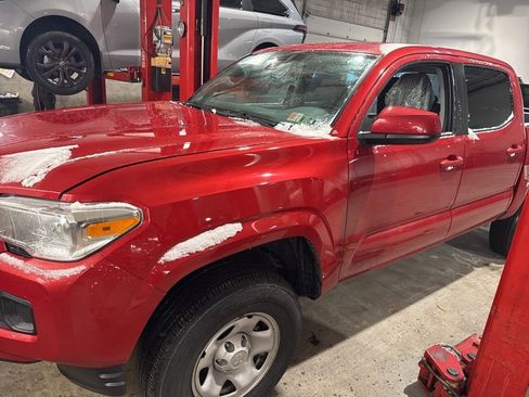 Certified 2021 Toyota Tacoma SR image 1