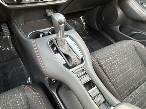 Used 2024 Honda HR-V Sport image 14