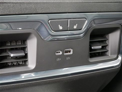 New 2025 GMC Sierra 2500 SLT w/ SLT Premium Package image 10