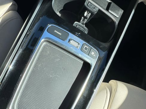 Used 2025 Mercedes-Benz GLA 250 4MATIC image 19