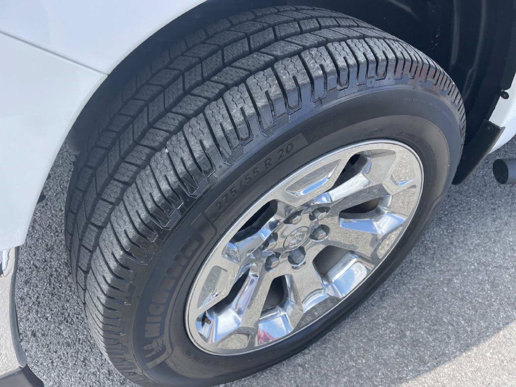 Used 2019 RAM 1500 Big Horn AWD/4WD image 39