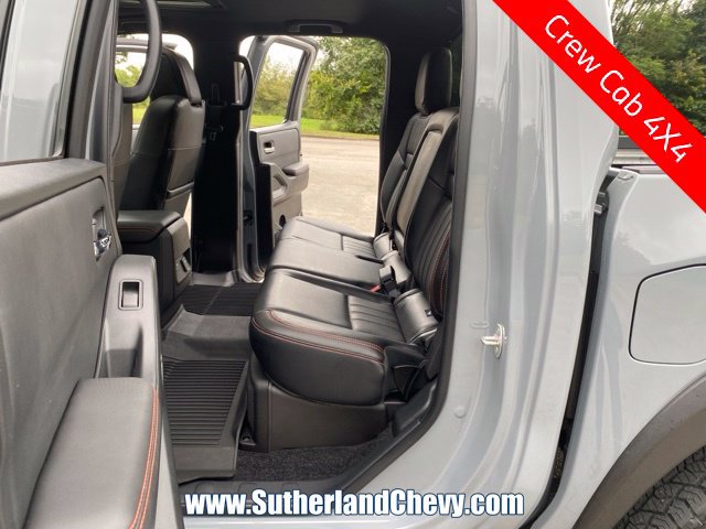 Used 2023 Nissan Frontier PRO-4X w/ Pro-4X Premium Package AWD/4WD image 39