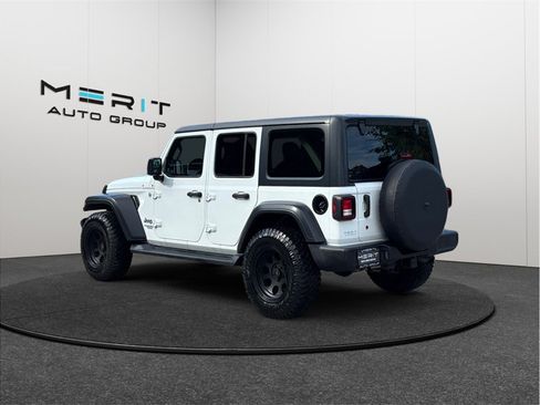 Used 2018 Jeep Wrangler Unlimited Sport S AWD/4WD image 7